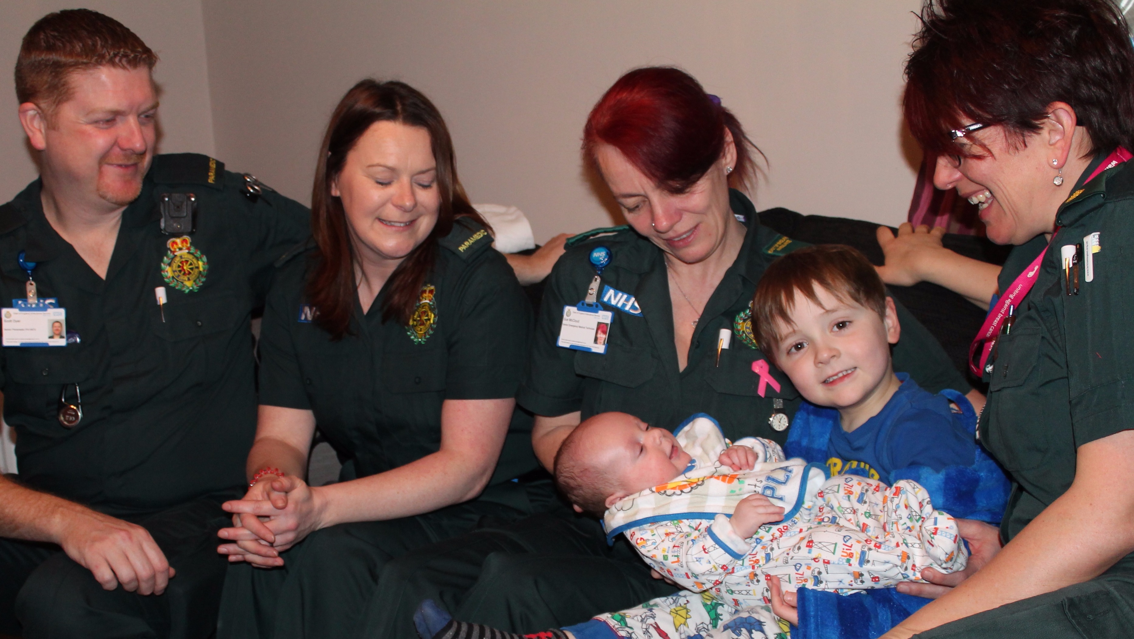 Mother Praises Paramedics Who Saved Newborn S Life Itv News Anglia