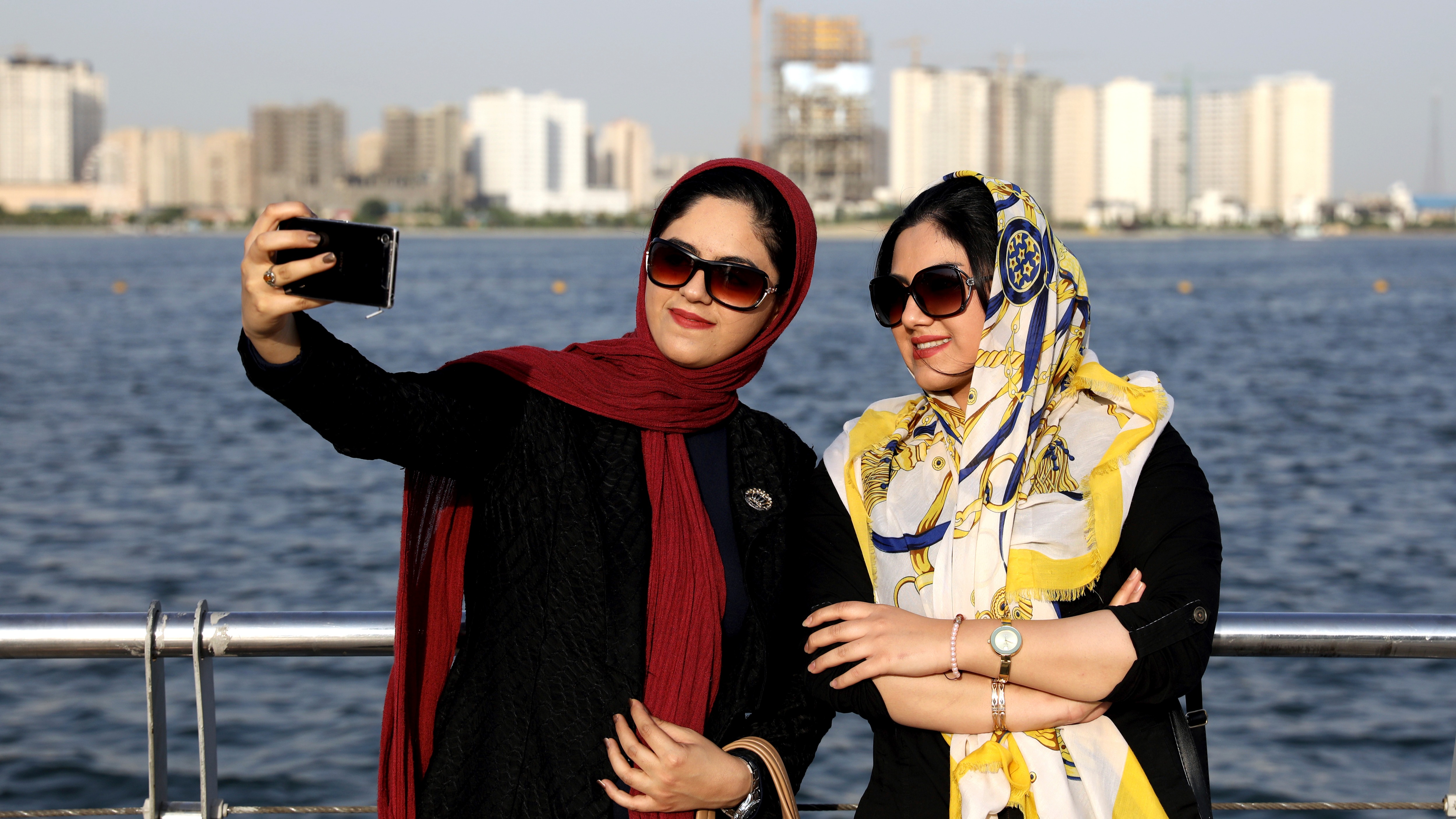 Telegram mamankhoshkela iranian secratary ten fan photos