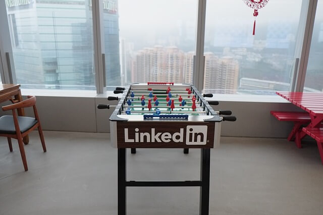 linkedin football fussball