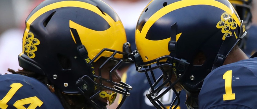 r-cfb-michigan-wolverines-031019.jpg