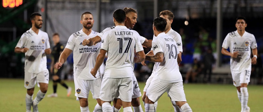 r-football-la-galaxy-hero-team-2020.jpg