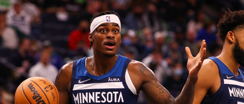 nba-timberwolves-jared-vanderbilt-2021.jpg