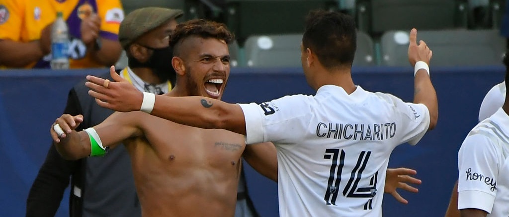 r-mls-galaxy-celebration.jpg