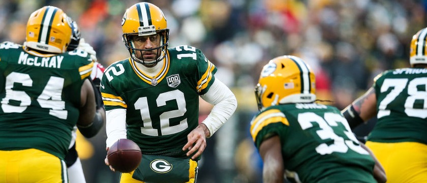 r-nfl-packers-rodgers-jones.jpg