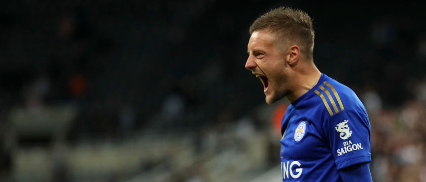 r-soccer-epl-leicester-vardy.jpg