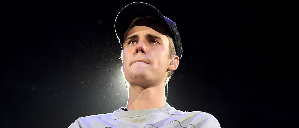 r-justin-bieber-nov-2015.jpg