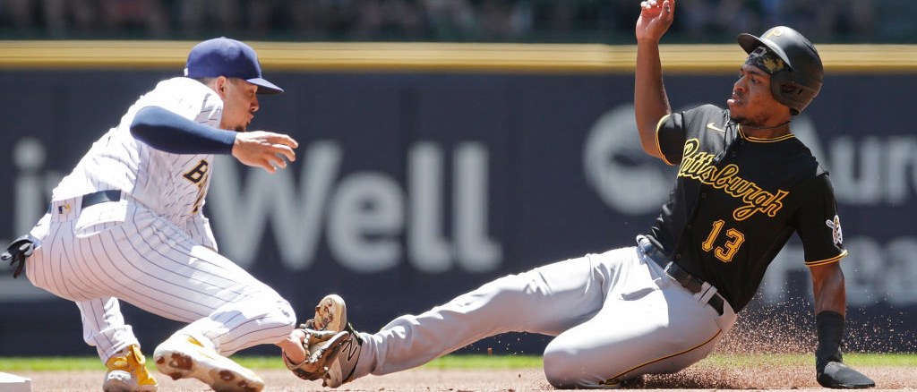 r-mlb-pirates-kebryan-hayes-2021.jpg
