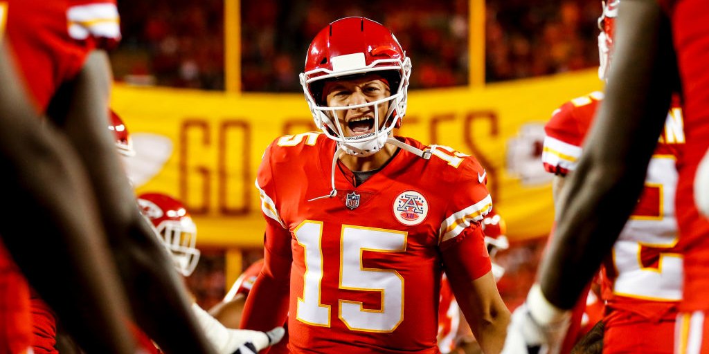 r-nfl-kc-chiefs-patrick-mahomes-2018.jpg