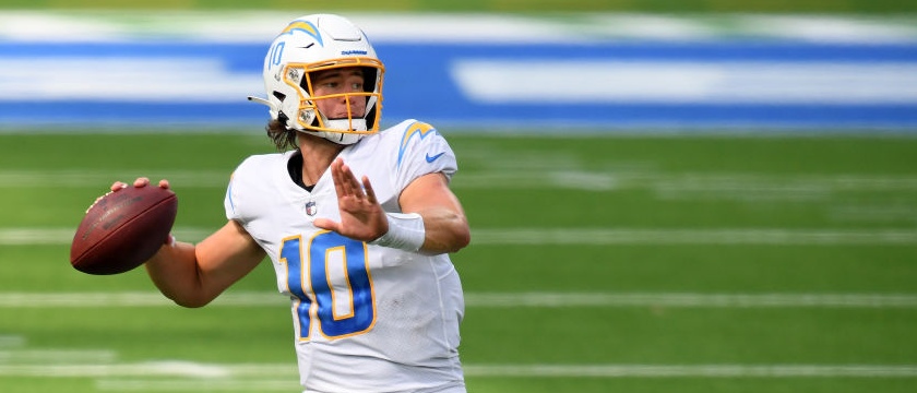 r-nfl-chargers-justin-herbert-130920.jpg