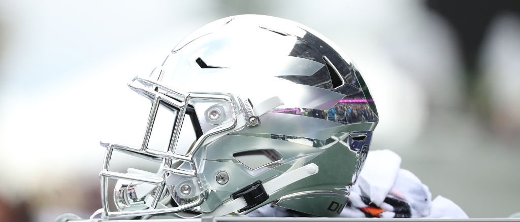 r-ncaaf-oregon-ducks-helmet-2019.jpg