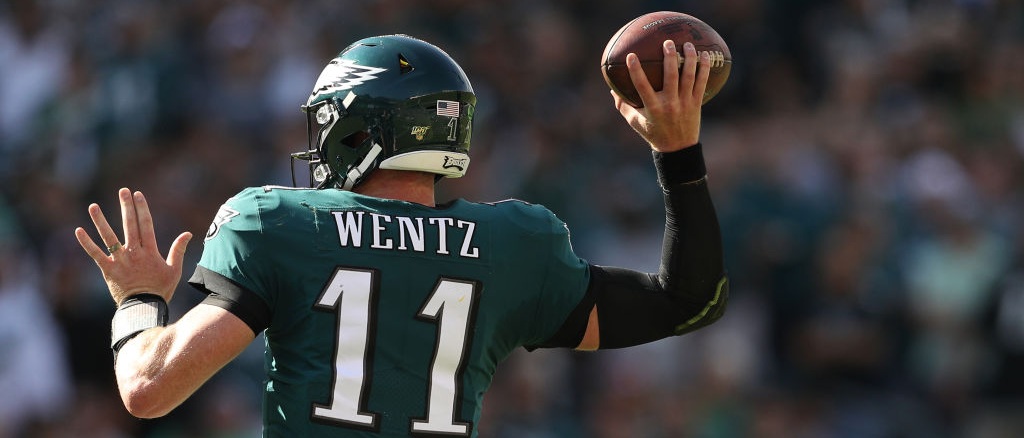 r-nfl-phi-eagles-wentz-2019.jpg