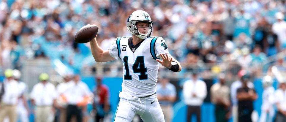 r-nfl-panthers-sam-darnold-2021.jpg