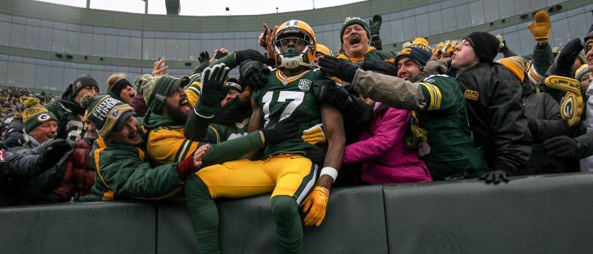 r-nfl-packers-adams.jpg