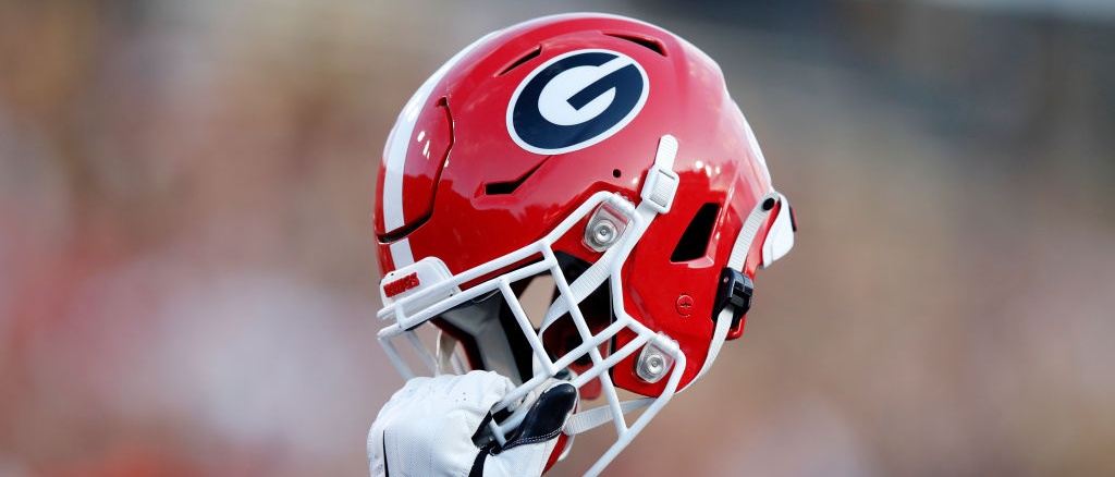 r-ncaaf-georgia-bulldogs-helmet.jpg