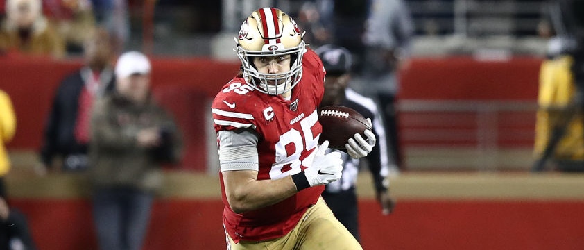 r-nfl-sf-49ers-george-kittle-2021-running.jpg