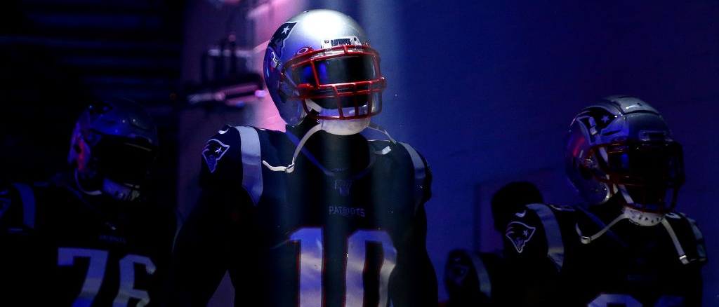 r-nfl-ne-patriots-josh-gordon-2019.jpg