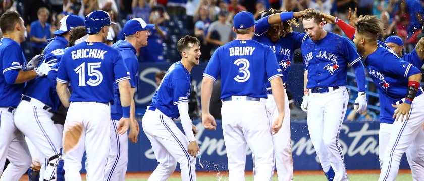 r-mlb-toronto-blue-jays-group.jpg