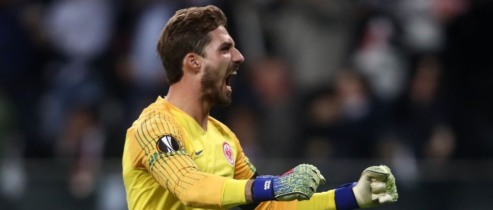 r-eintracht-frankfurt-trapp.jpg