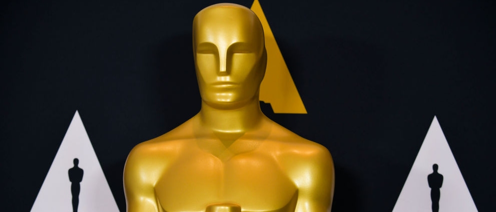 r-oscars-award-020620.jpg