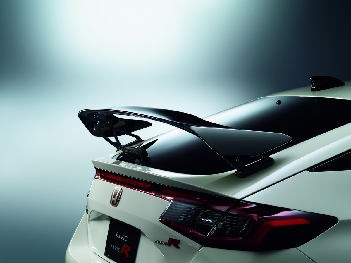 Iconic Honda Civic Type R Gets an Overhaul for 2023 - 1
