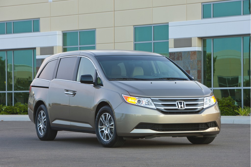 Minivan Mania - 5 Family Haulers on a $10,000 Budget
