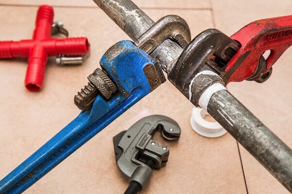 What Trade Organizations Plumbers Need To Know About
