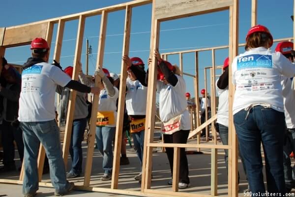 Volunteers WIth Wall