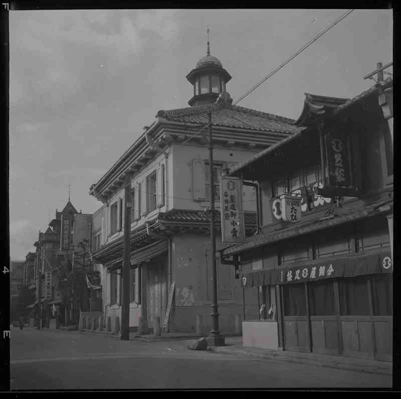 Kansai Mutual Bank, Kyoto Branch, shot in 1960, Source: Kyoto Memory Archive