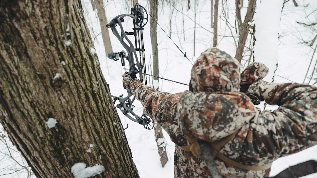Why Are Whitetail Hunters So Eager to Follow the West’s Strategy of Screwing Nonresidents?