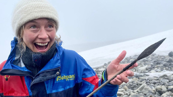 Photos: 1,500-Year-Old Arrow Discovered in Glacier