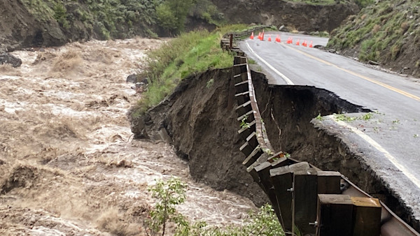 Video: Historic Flood Causes Yellowstone to Evacuate Tourists