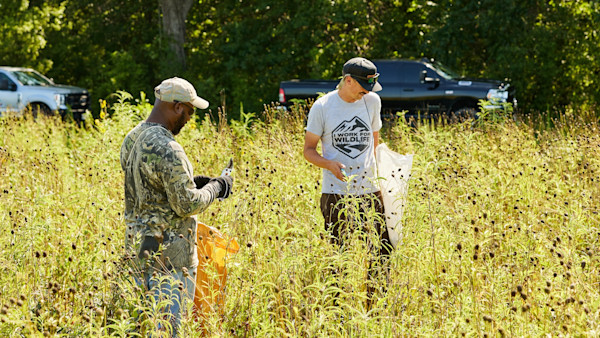 Join Us On the 2024 Working for Wildlife Tour!