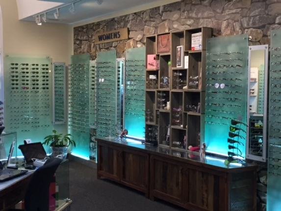 Warrior, Alabama Eye Care Center at EyeCare Associates