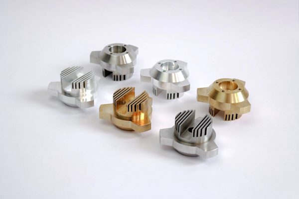 article-reduce-the-costs-for-cnc-machining-with-instant-dfm-feedback-image-1.png