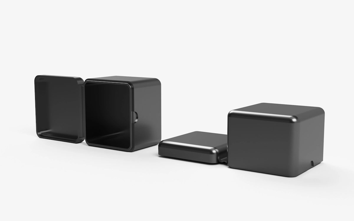 Two containers showing the correct and incorrect print orientation