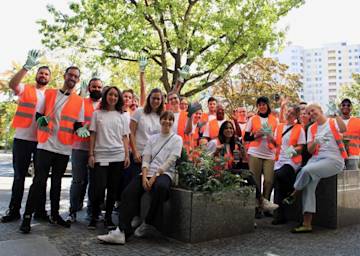 Green ERG at N26 group photo of employees.