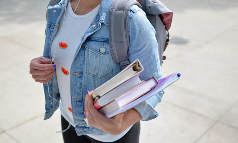 Saving for college or university? While it may seem like a daunting task, these essential tips will help you to organize and manage your finances better.