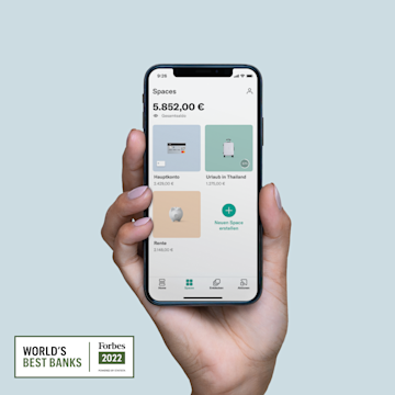N26 APP Spaces Screenshot mit Forbes Best Bank 2022 Logo.