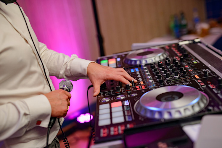 DJ deck