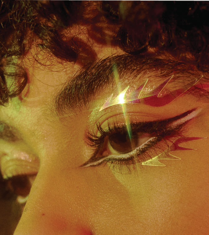 UO Beauty: Donni x Face Lace