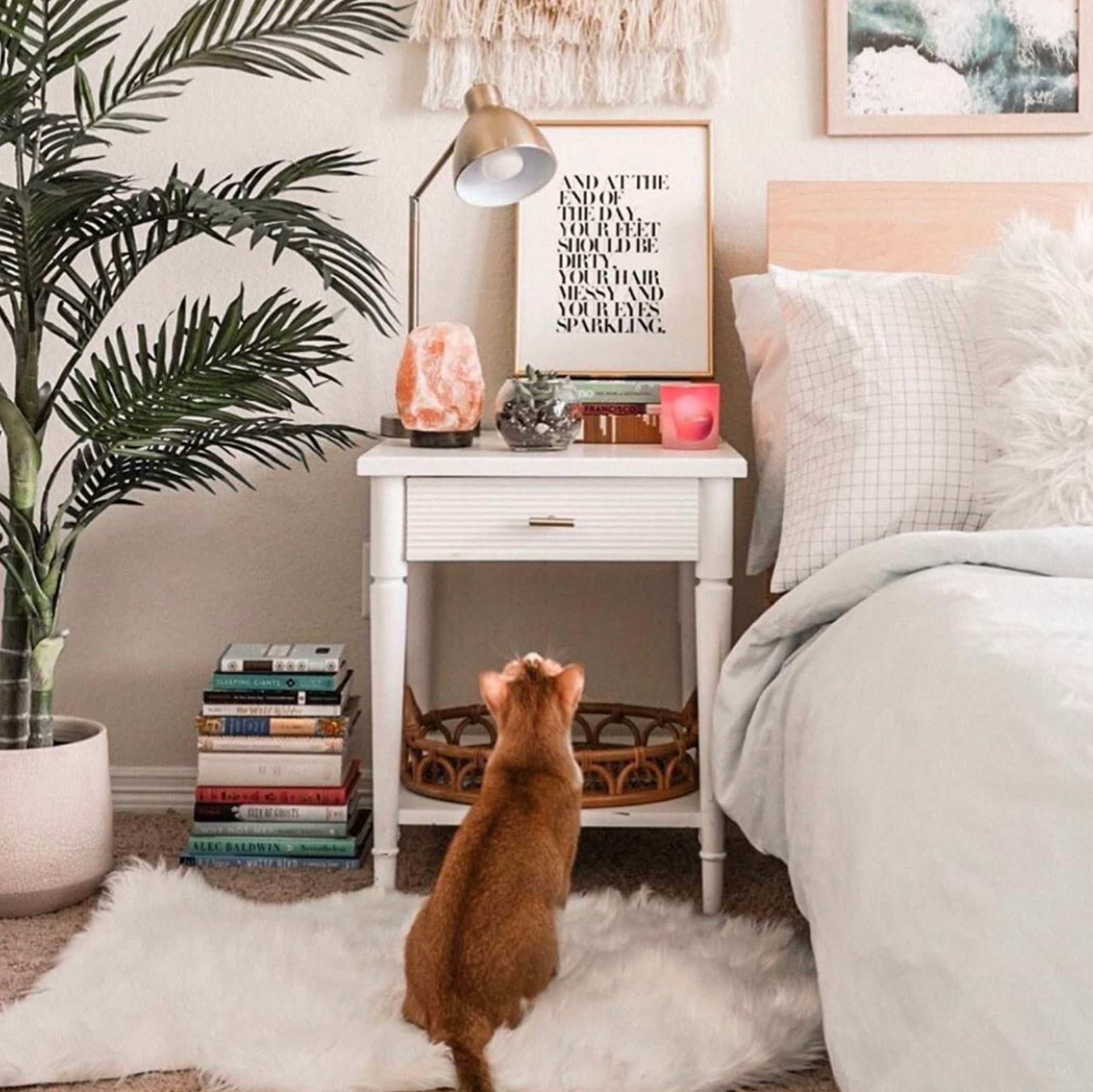 https://www.instagram.com/astoldbymichelle/
