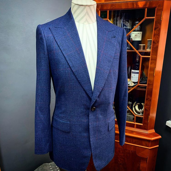 Caccopoli prince of wales suit