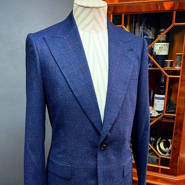 Caccopoli prince of wales suit