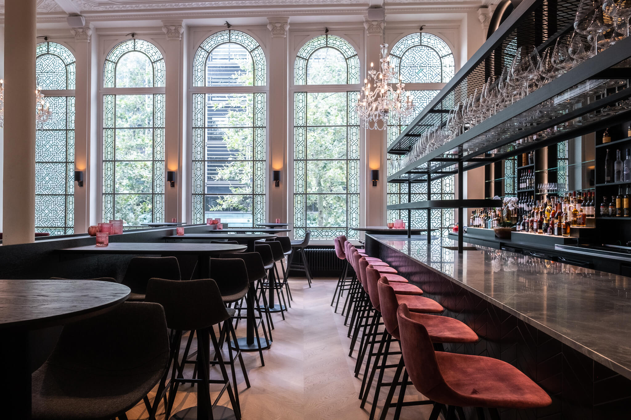 Chaise bar avec pieds en métal pour restaurants Bordeaux