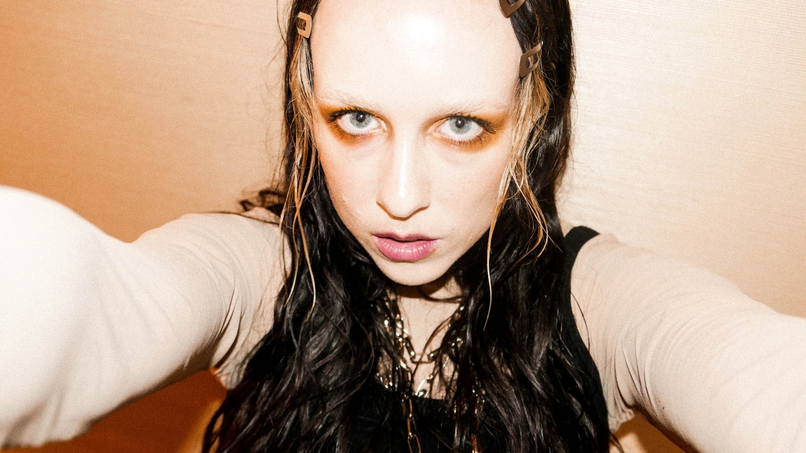 AllieX