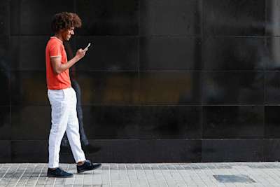 Messaging / WhatsApp / shutterstock_23907990232.jpg