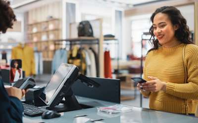 POST / blackfridayshopping-1080x675