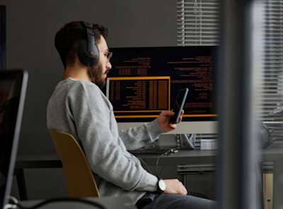 Feature List / Mobility / Private Wireless Network