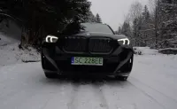 BMW iX1 przód