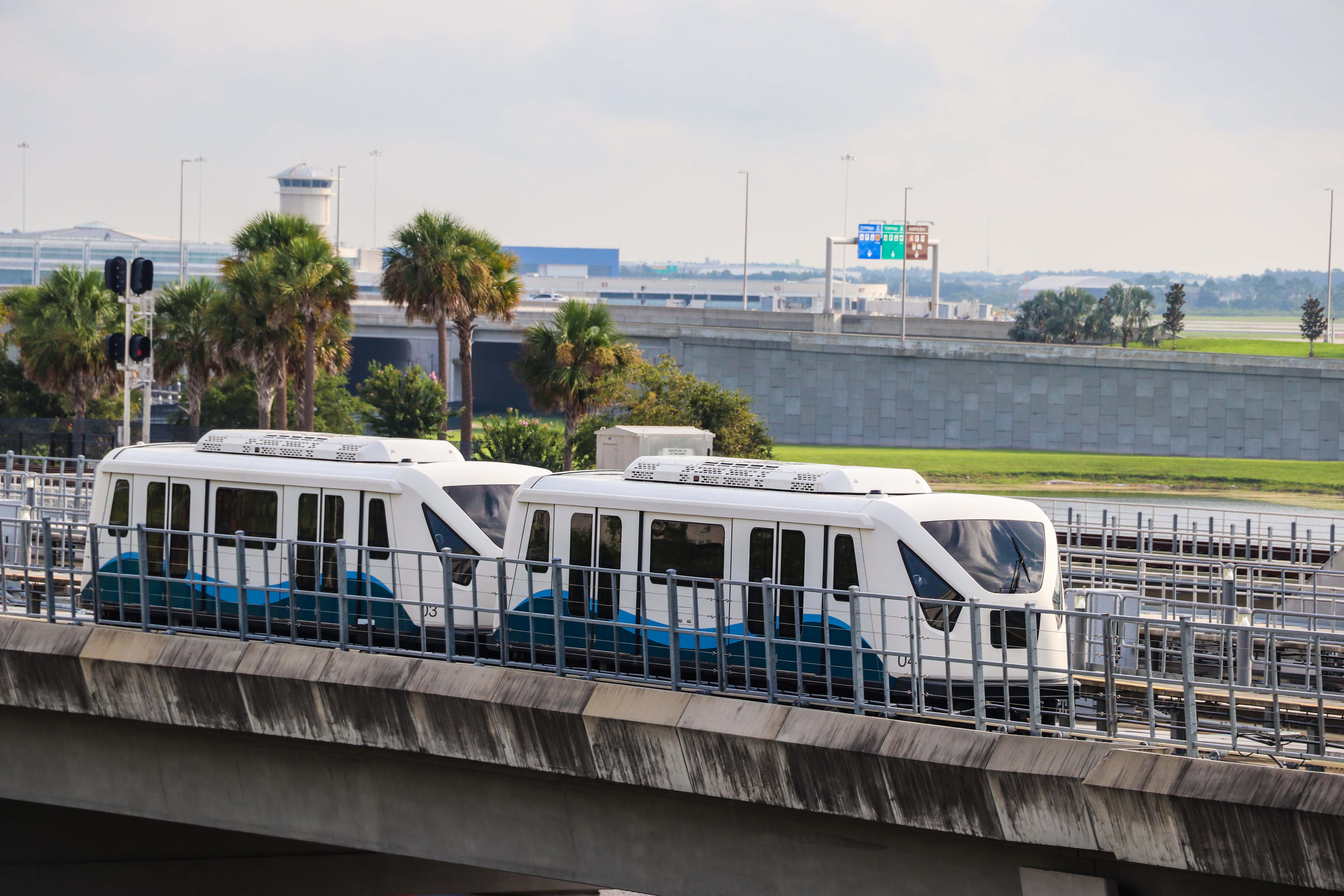 media-images-train-station-terminal-link-approaching